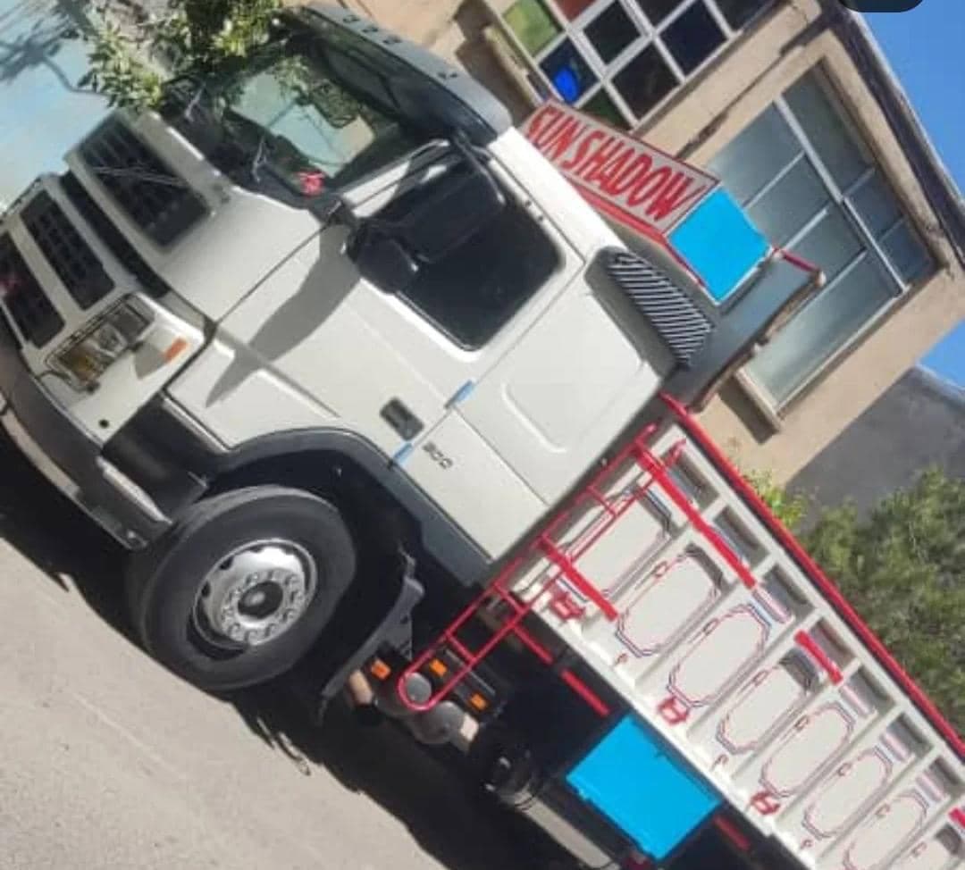 نمایشگاه کامیون سلطانی در همدان