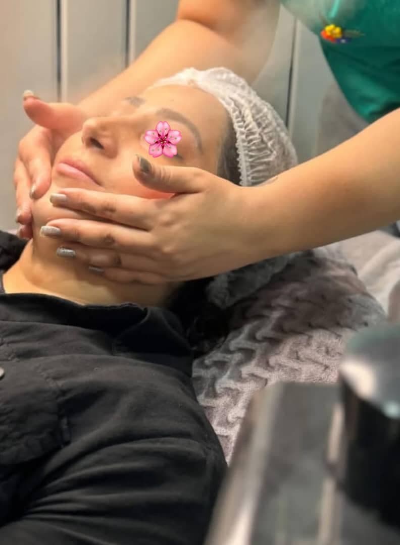 آموزش خدمات پاکسازی پوست و فیشال هانا اسکین کر در نورآباد دلفان