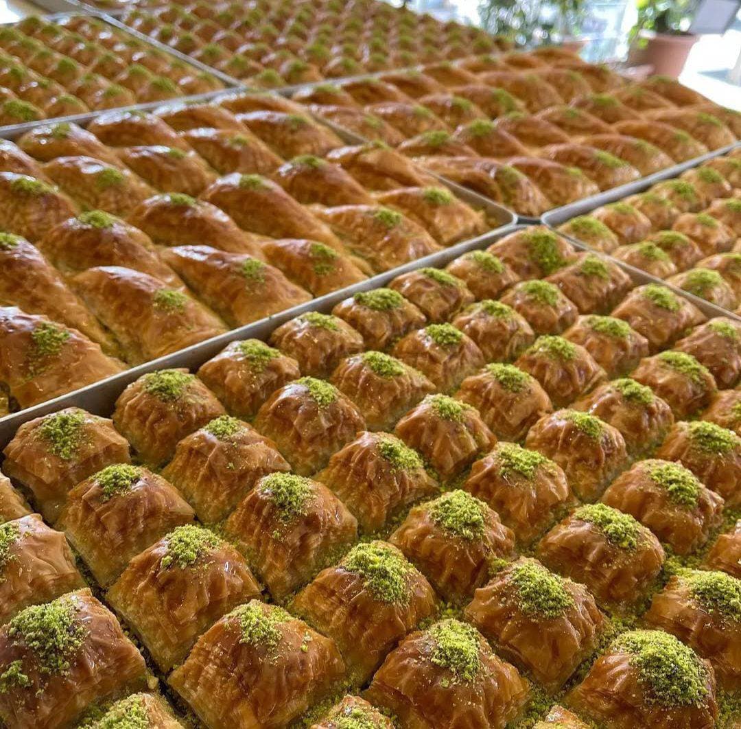 باقلوا استانبولی نفیس کرمانشاه