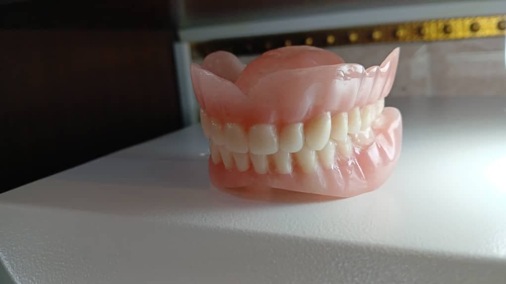 تکنسین پروتزهای دندانی عباس بهنام پور در ملایر