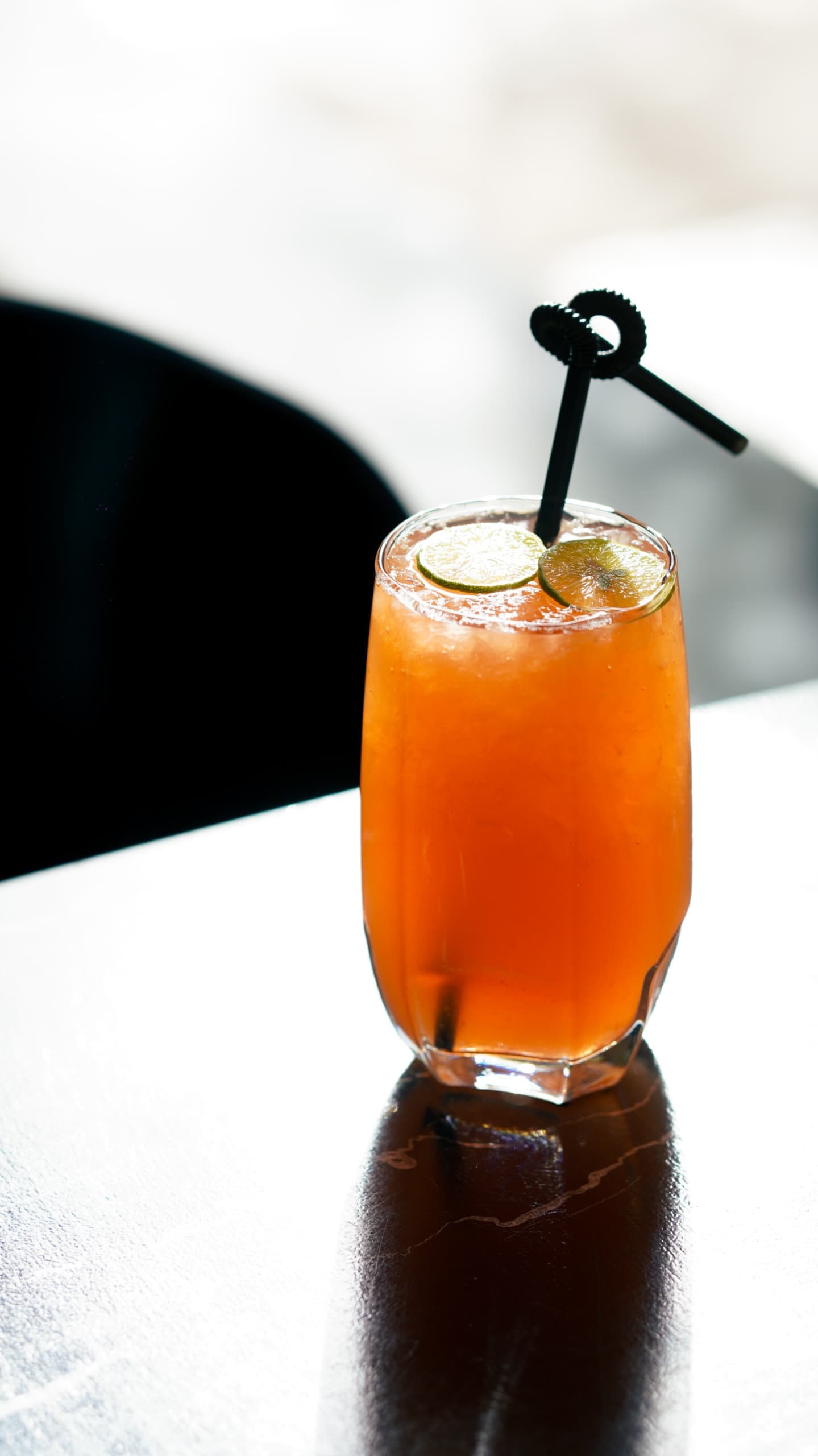 کافه آبمیوه به لیمو در میدان قرنی کرمان