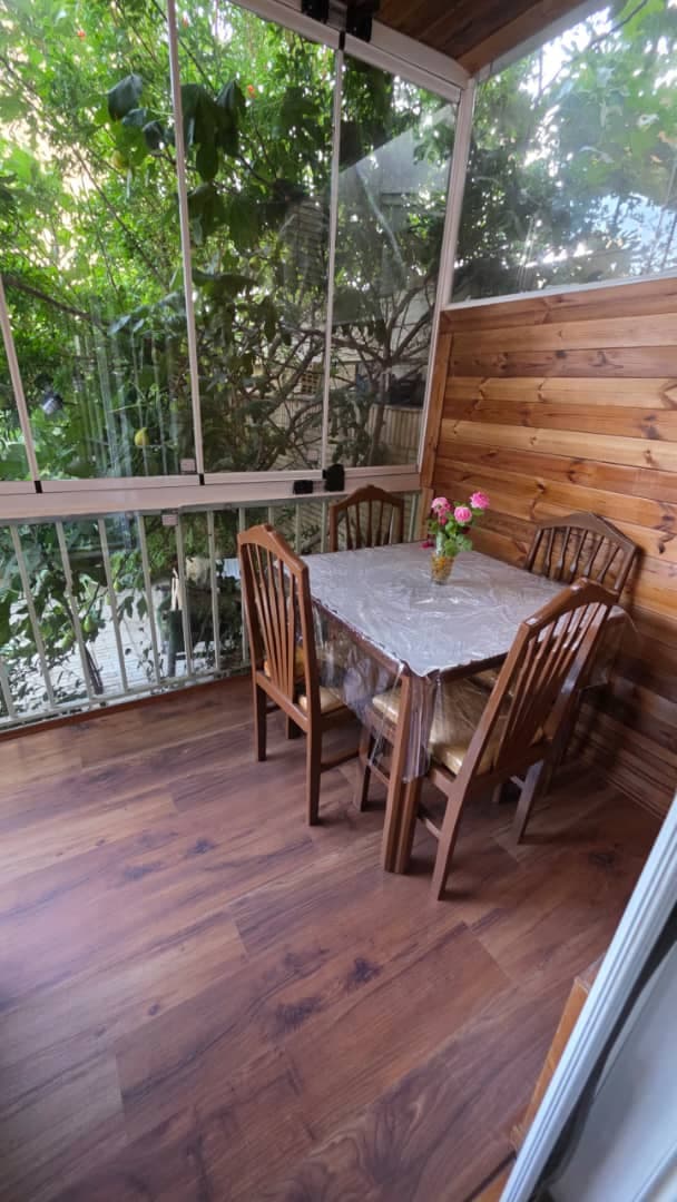 نصب آلاچیق شیشه ای وین تراس در اصفهان