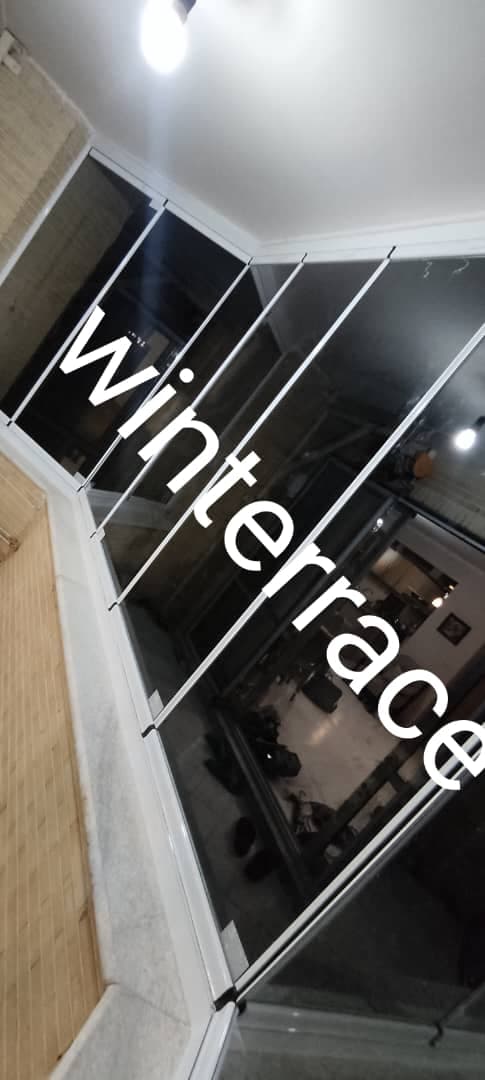 نصب آلاچیق شیشه ای وین تراس در اصفهان