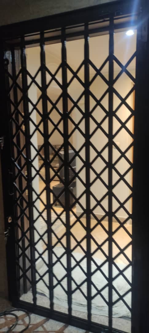 ساخت حفاظ آکاردئونی و فرفورژه حفاظ سازان مدرن منصوریان در کرج