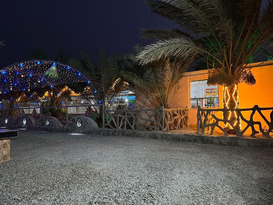 باغ رستوران تک ستاره بلوچستان در سراوان