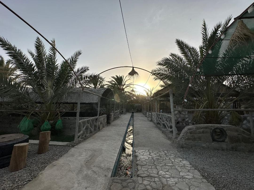 باغ رستوران تک ستاره بلوچستان در سراوان
