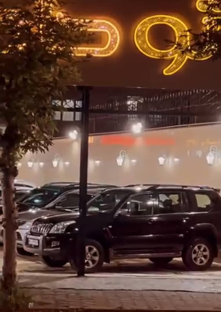 نمایشگاه ماشینهای ایرانی و خارجی اتو حامد شبرنگ جاده رشت به تالش