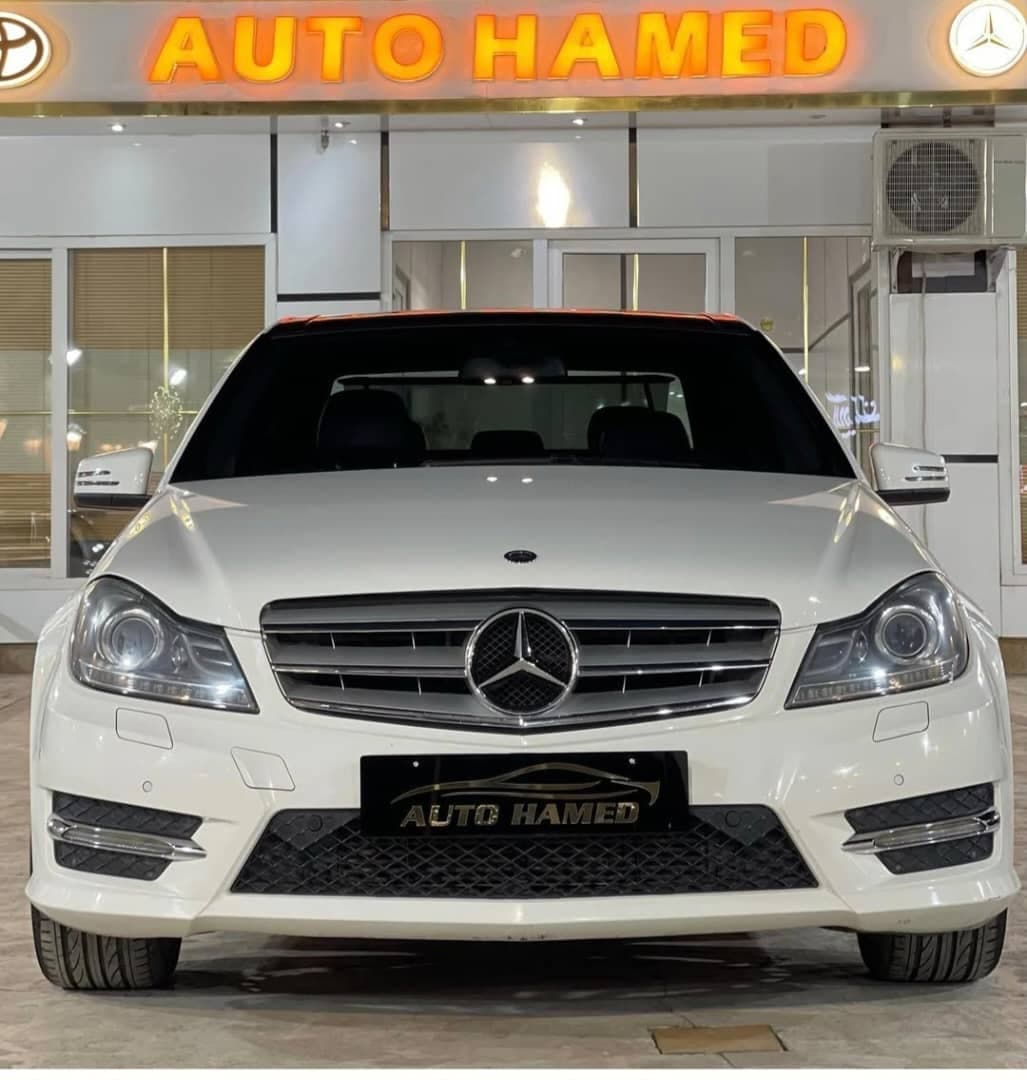 نمایشگاه ماشینهای ایرانی و خارجی اتو حامد شبرنگ جاده رشت به تالش