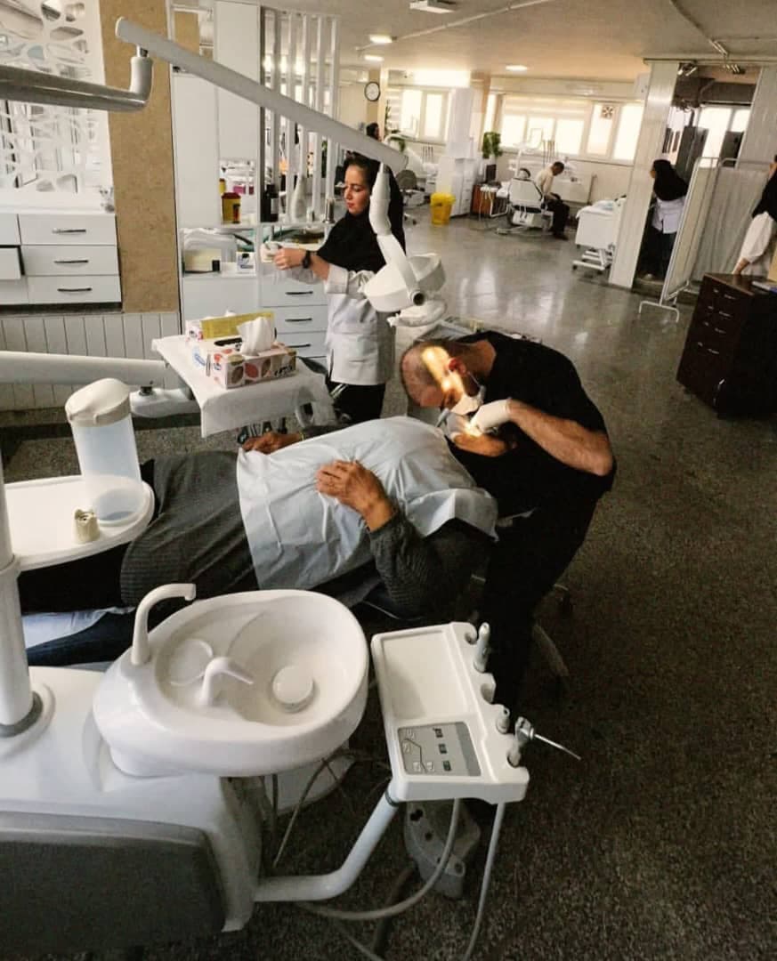 کلینیک دندانپزشکی پارس در مطهری تربت حیدریه