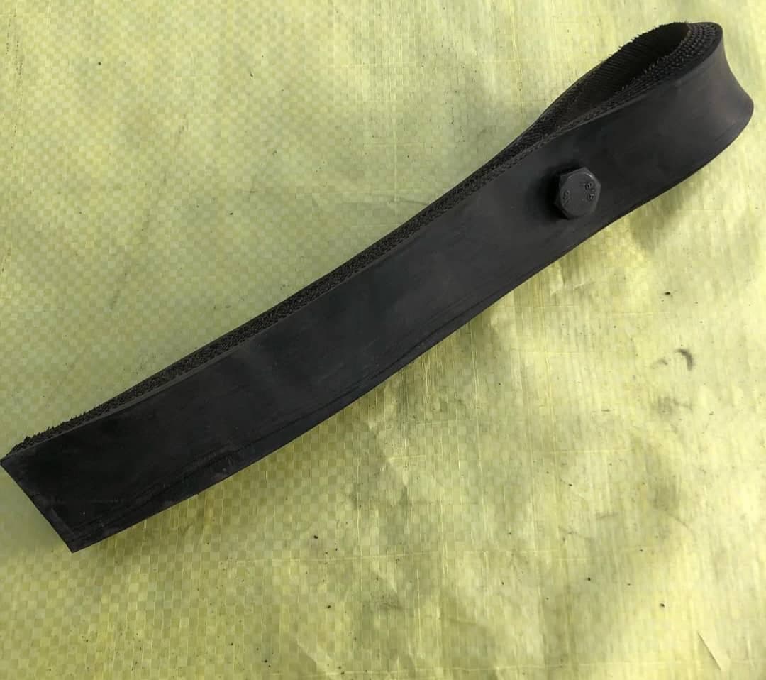 تولید و پخش قطعات لاستیکی منجید دار گیوتین در همدان