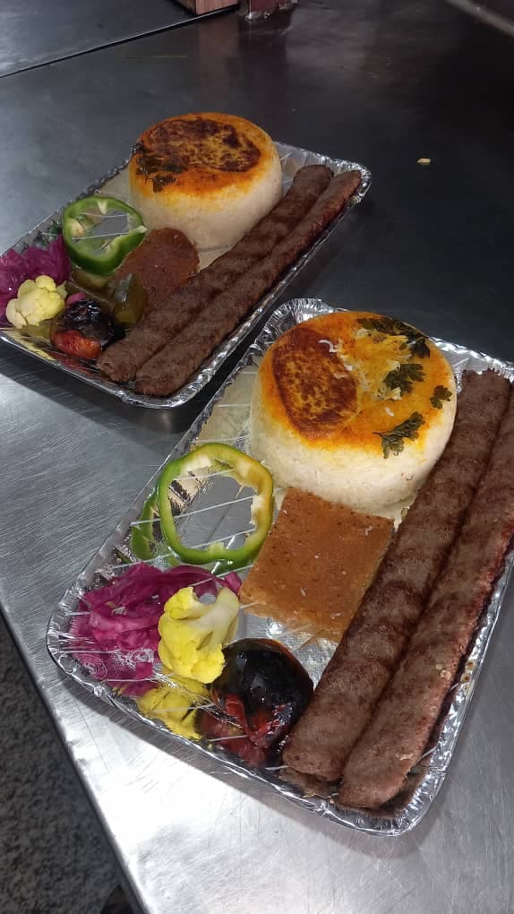 تهیه غذای حجی خان در شهرک سلامت اصفهان