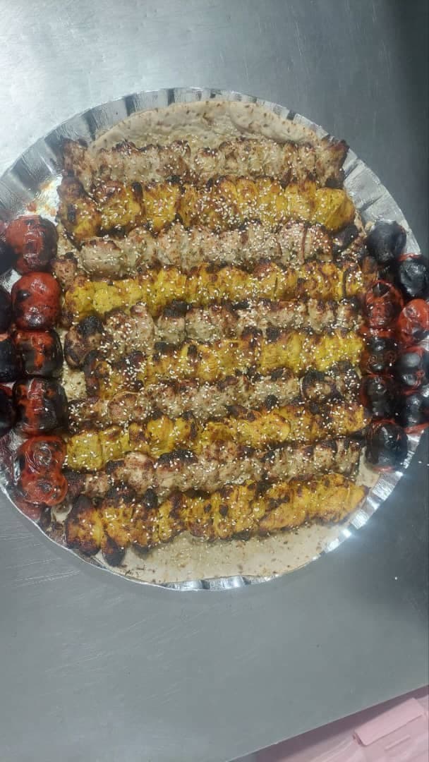 تهیه غذای حجی خان در شهرک سلامت اصفهان