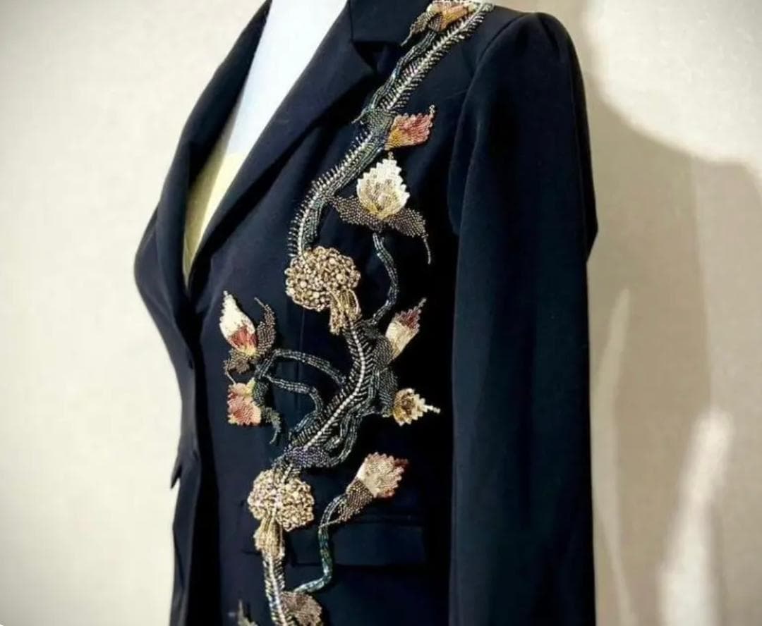 مزون طراحی و دوخت تخصصی vip لباس عروس لیلا وزیرنژاد در ارومیه