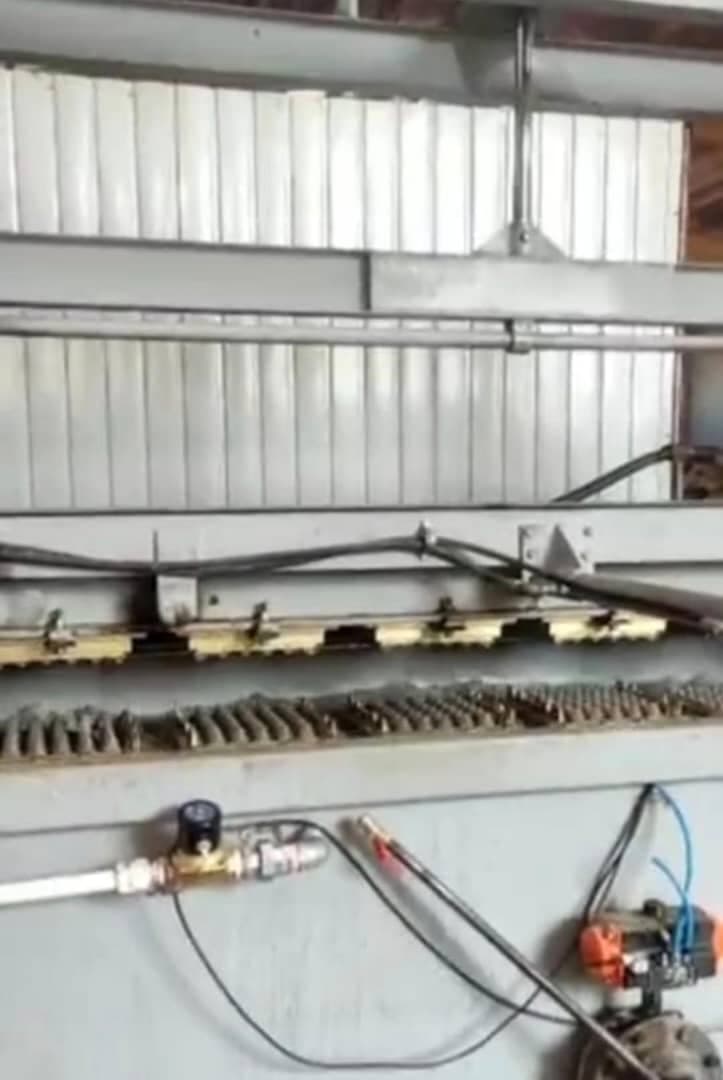 طراحی و ساخت دستگاه شانه تخم مرغ اتوماتیک دهقانی در آذرشهر