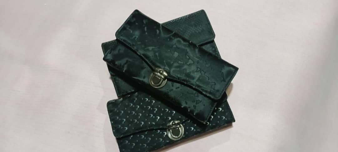 تولید و فروش عمده کیف پول لاوین در گلستان تهران