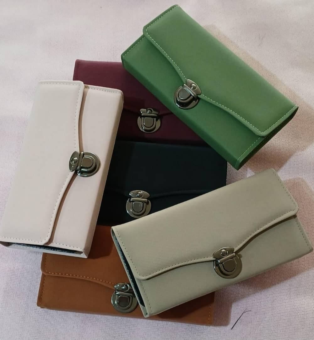 تولید و فروش عمده کیف پول لاوین در گلستان تهران