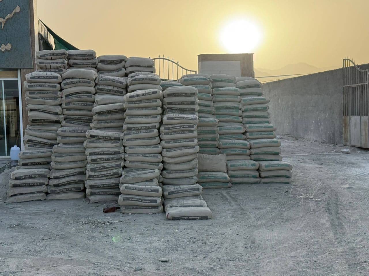 فروش مصالح ساختمانی میهن سازان در زاهدان