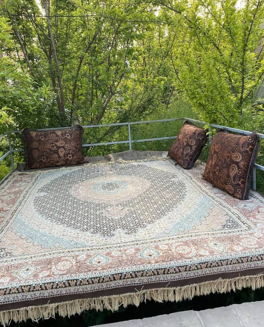 باغ رستوران خوشنگار در مهریز