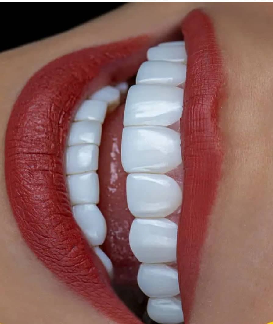 کلینیک دندانپزشکی تخصصی بهشت لبخند در اصفهان