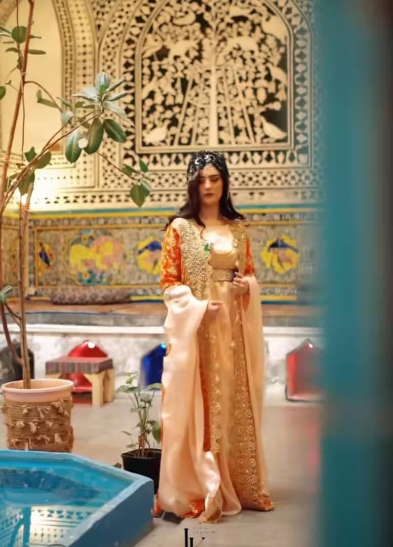 آموزشگاه خیاطی ژاکا در کامیاران