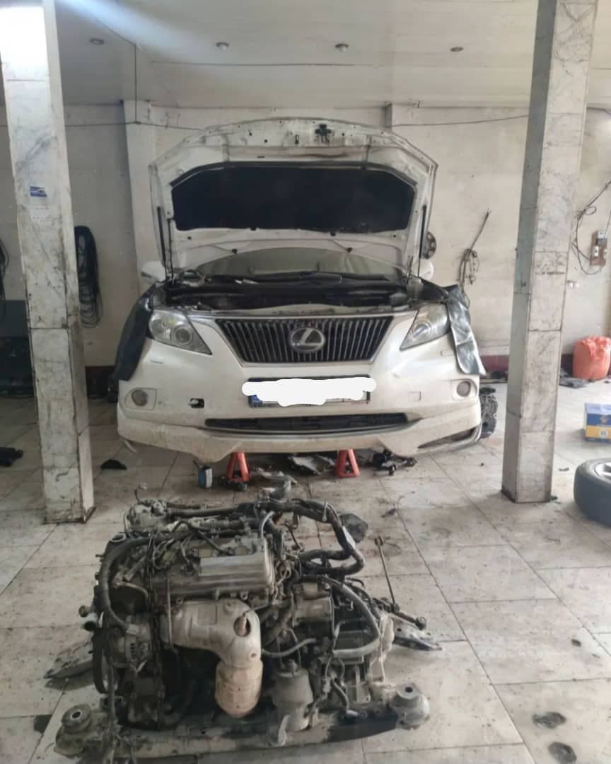 تعمیرات تخصصی خودرو سواری میلاد در باهنر اهواز