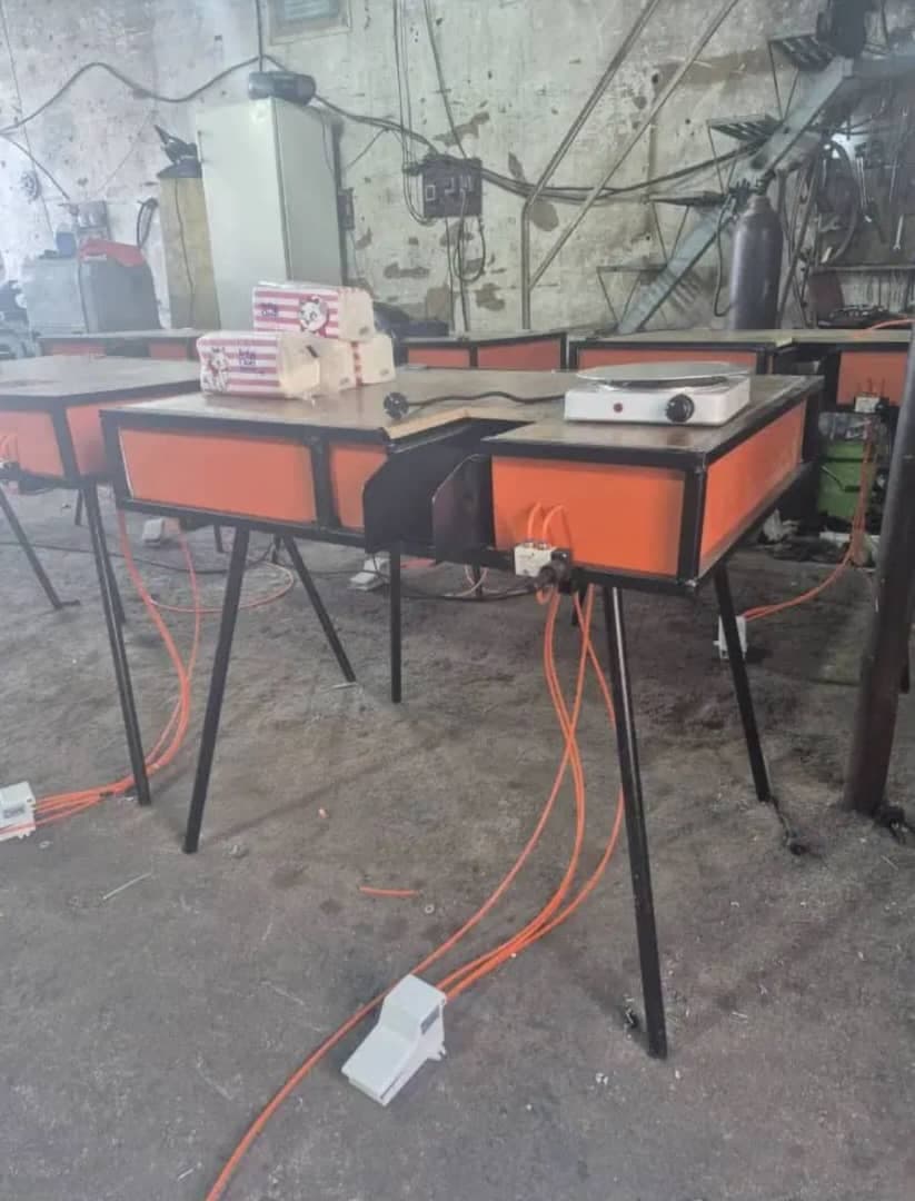 تولید و فروش دستگاه رول به رول سفره یکبار مصرف آریا پلاست شیراز