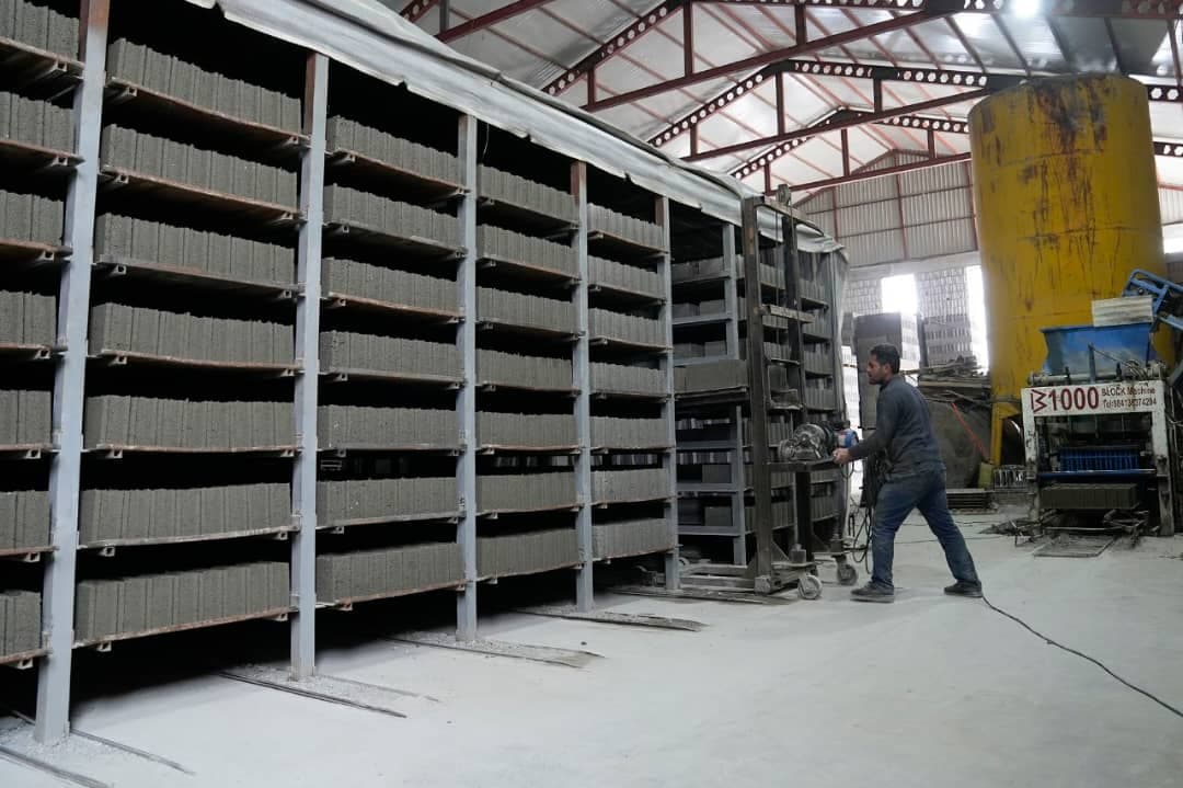 تولید و فروش بلوک سبک لیکا حسین زاده در شهرکرد