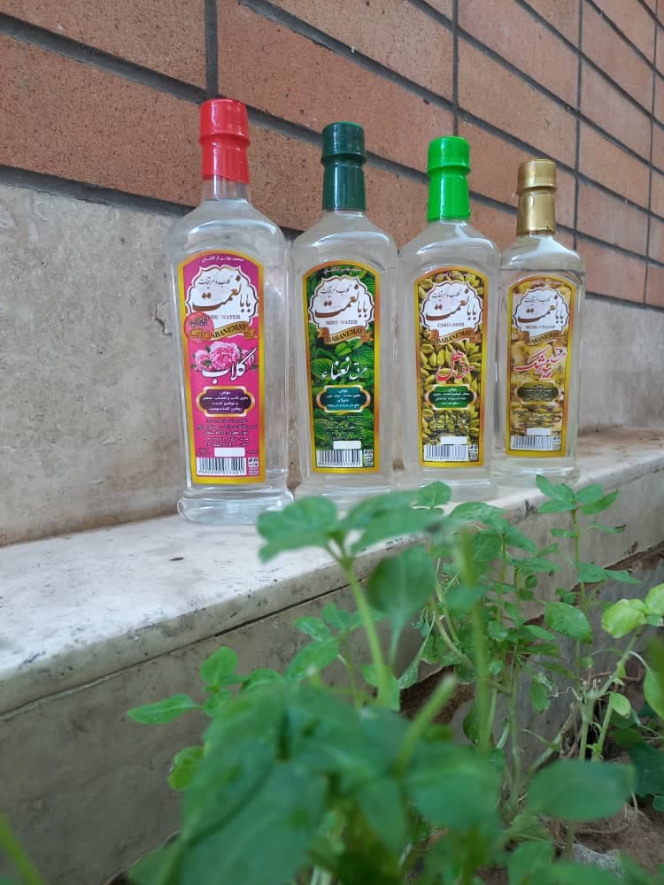 تولید و فروش عمده گلاب و عرقیات سنتی بابا نعمت در کاشان