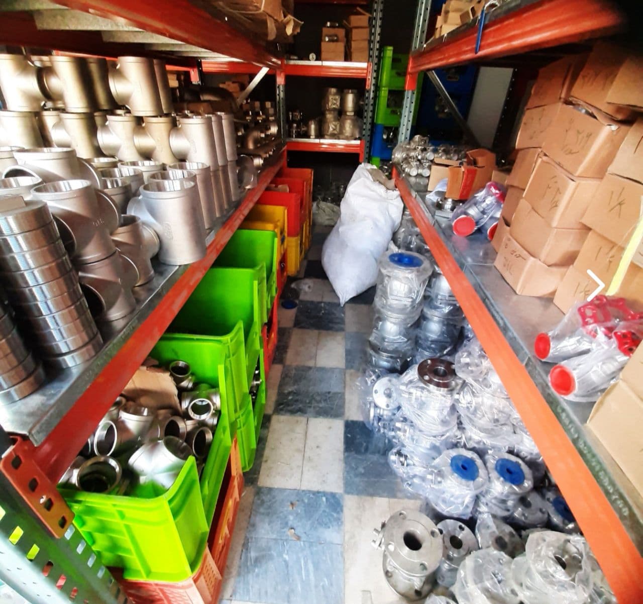 فروش عمده شیر گازی و توپی استیل هادی در بازار استیل تهران