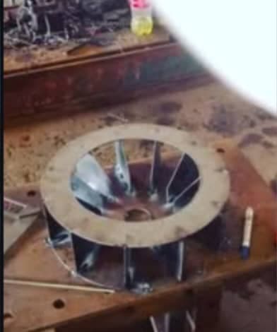 سازنده کوره پخت رنگ گلستان شاه مردان در گنبدکاووس