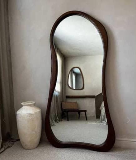 تولید و فروش آینه قدی و دفرمه آینه هنر عقباطلب در شیراز