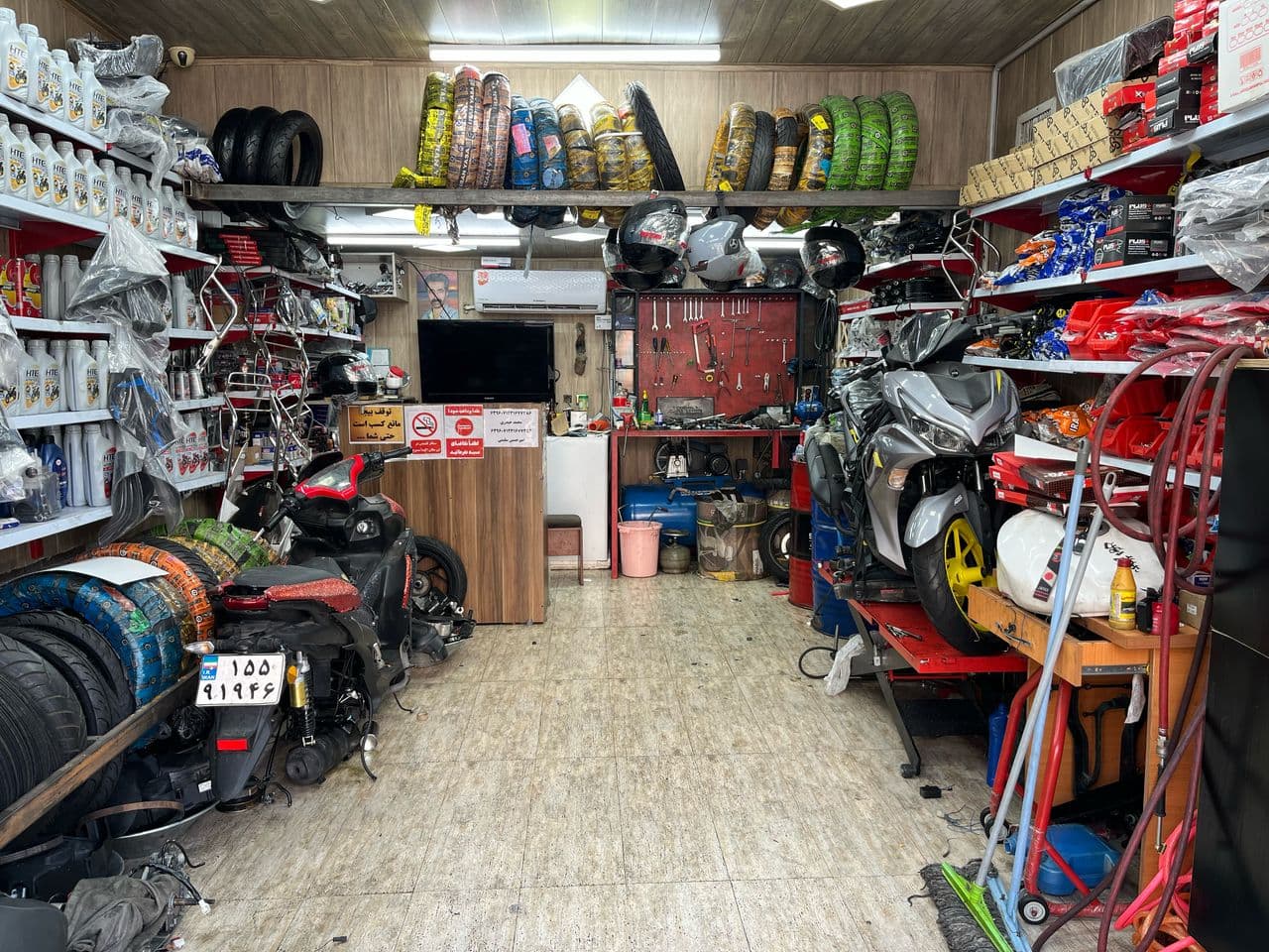 تعمیرگاه موتور سیکلت محمد حیدری در جنت آباد مرکزی تهران