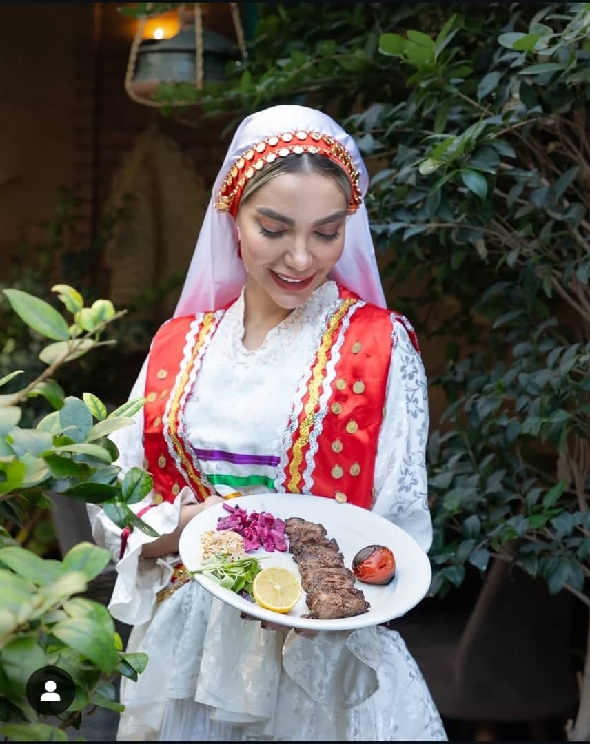 کافه رستوران و غذای اصیل و گیلانی بارکو در تهران