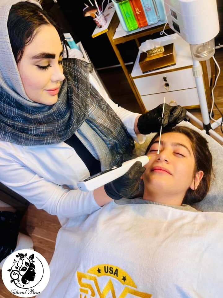کلینیک زیبایی پوست و مو نچرال بیوتی دکتر رضاخانی در حکیم نظامی اصفهان