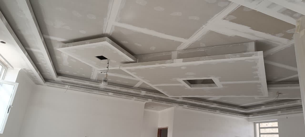 نقاشی ساختمان طاهرنیا در یزد