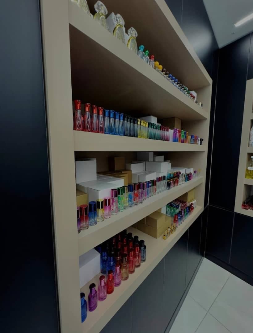 فروشگاه عطر سوئیس سنجابی در کرمانشاه