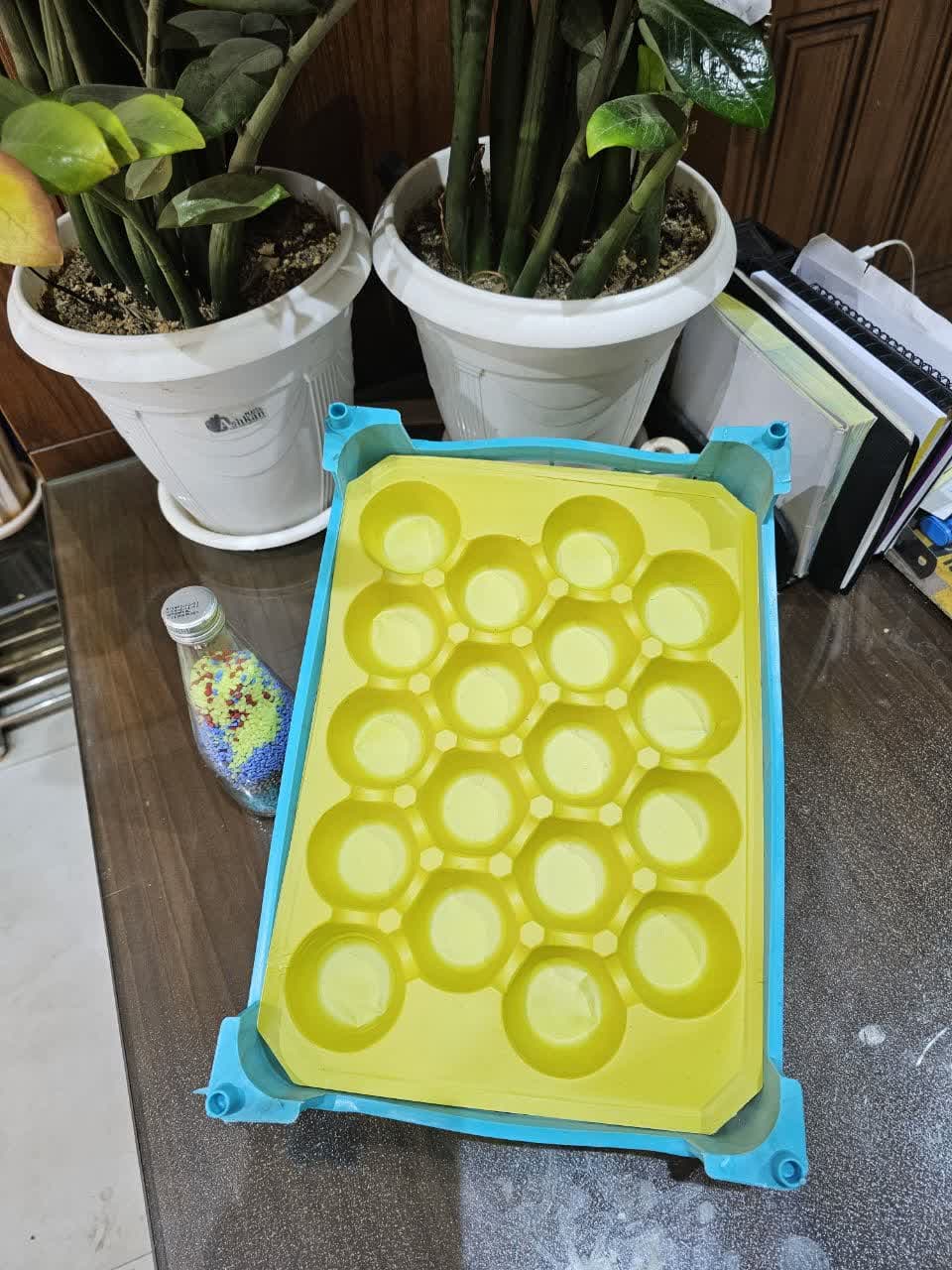 تولیدی پخش شانه تخم مرغ شیراز به مدیریت مهبودی در شیراز