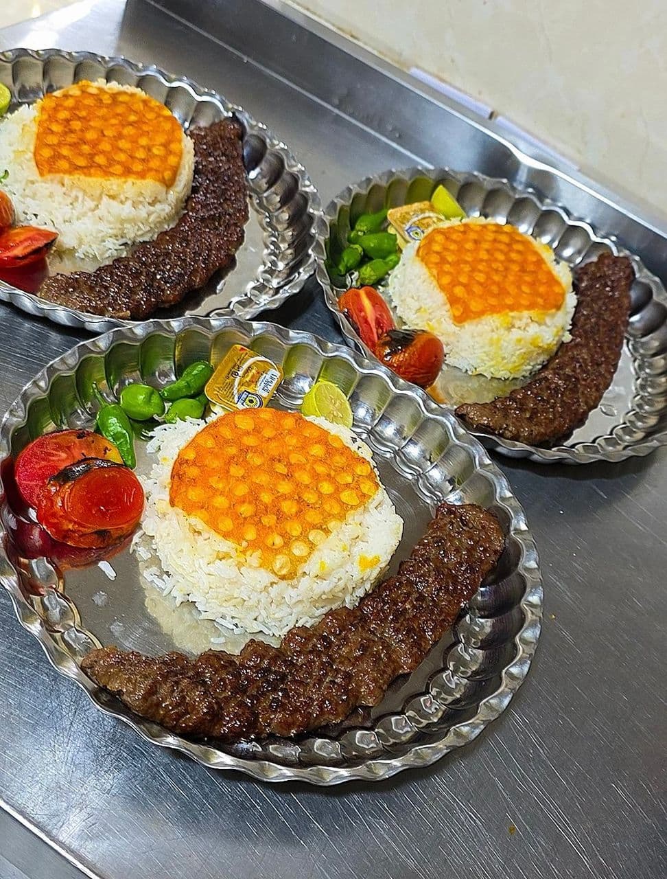 رستوران گل یاس در همدان