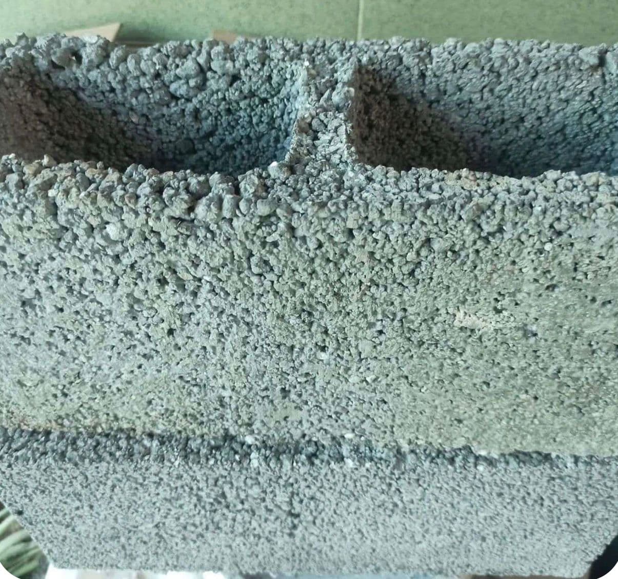 کارگاه تولید بلوک و مصنوعات بتنی دماوند قرائی در دماوند تهران