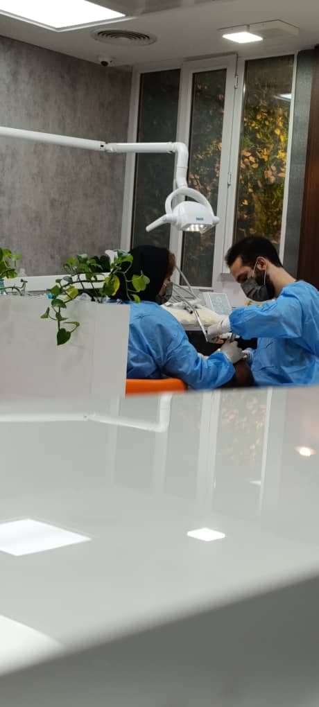 درمانگاه دندانپزشکی قمر بنی هاشم در کمپلو جنوبی اهواز