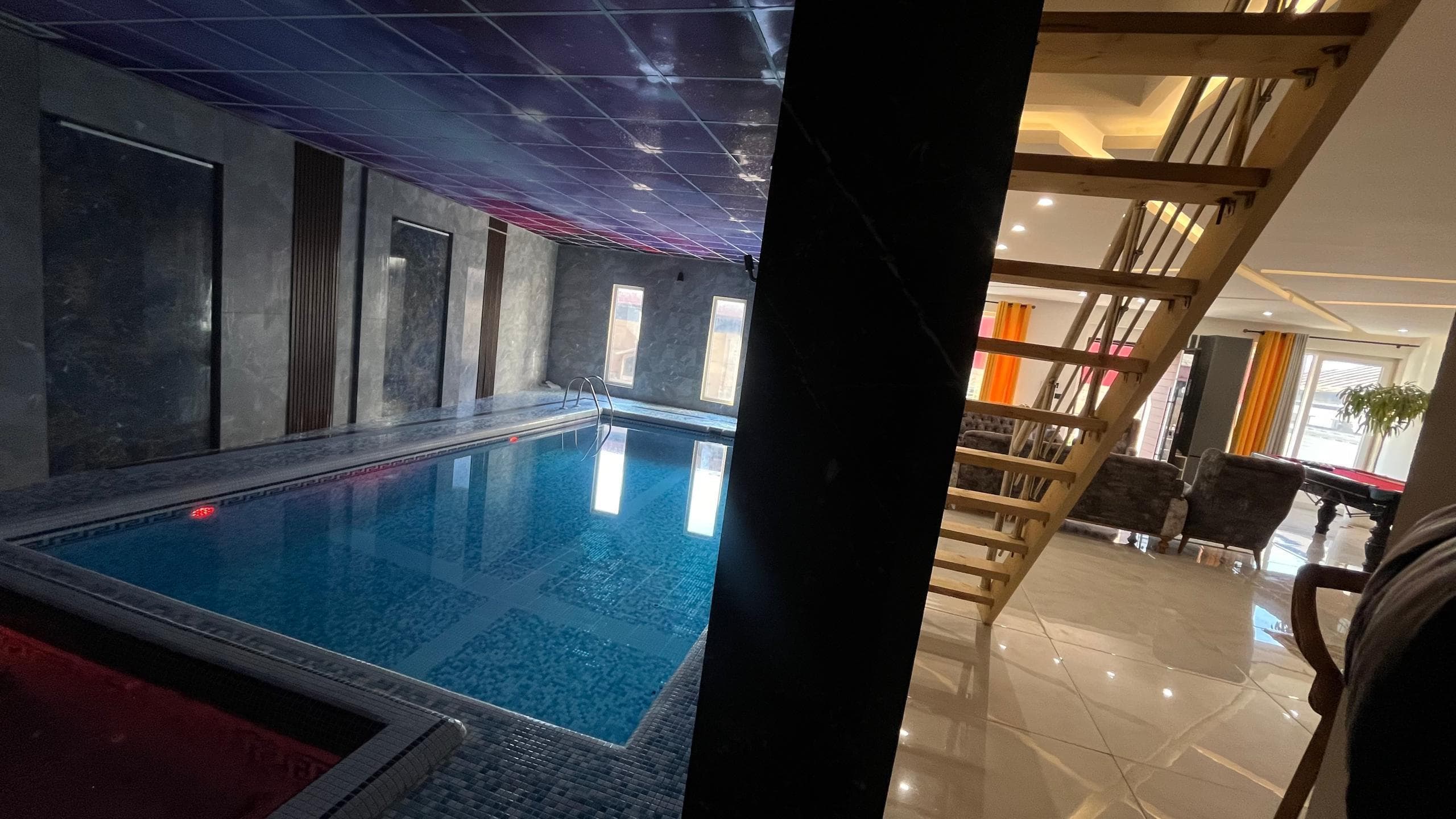 مشاور املاک گیلان ملک در بندرانزلی