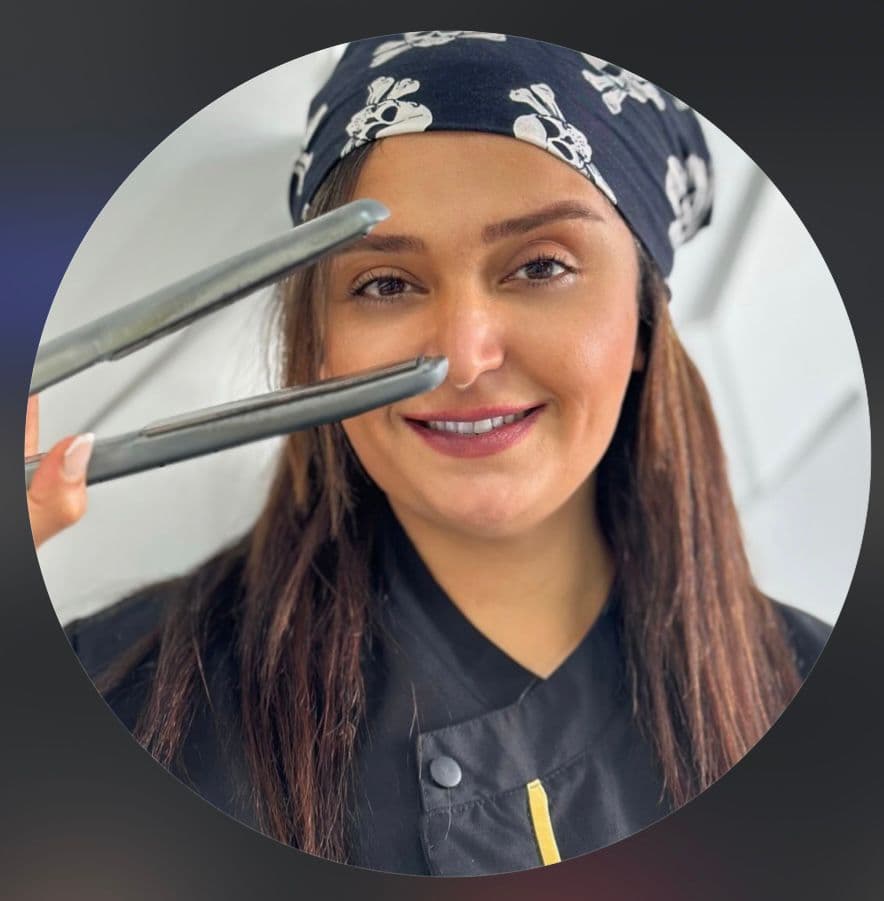 آموزش و خدمات تخصصی vip پاک سازی کف سر مهتاب پروین در آمل