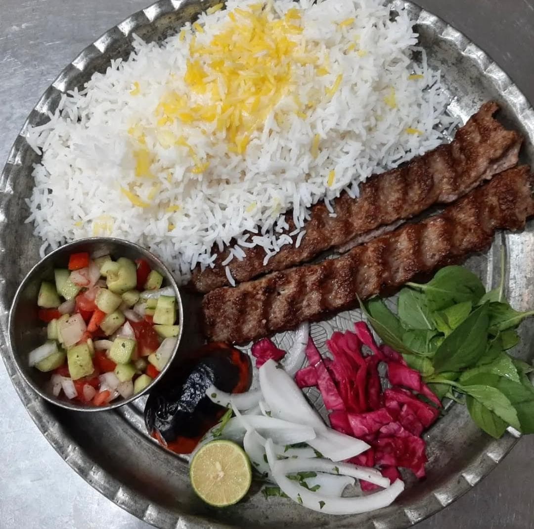 رستوران ناب حاج احمد بنیانگذار ته چین فیروزکوهی و ارمنی در فیروزکوه