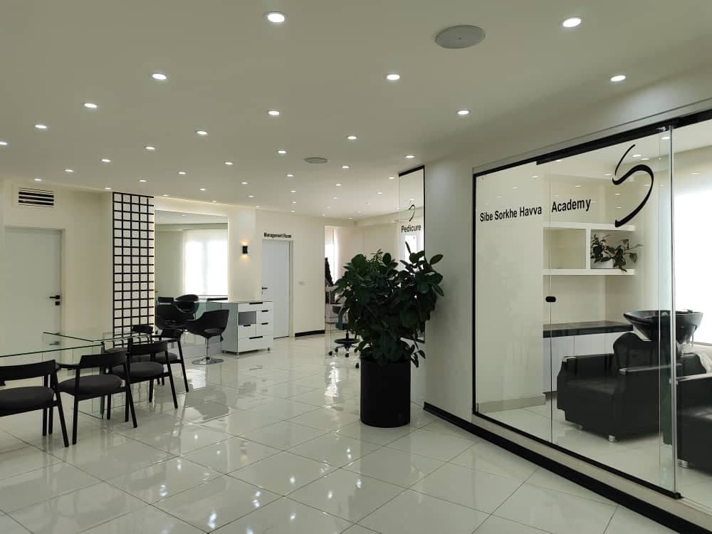 آموزشگاه مراقبت زیبایی سیب سرخ حوا در قزوین