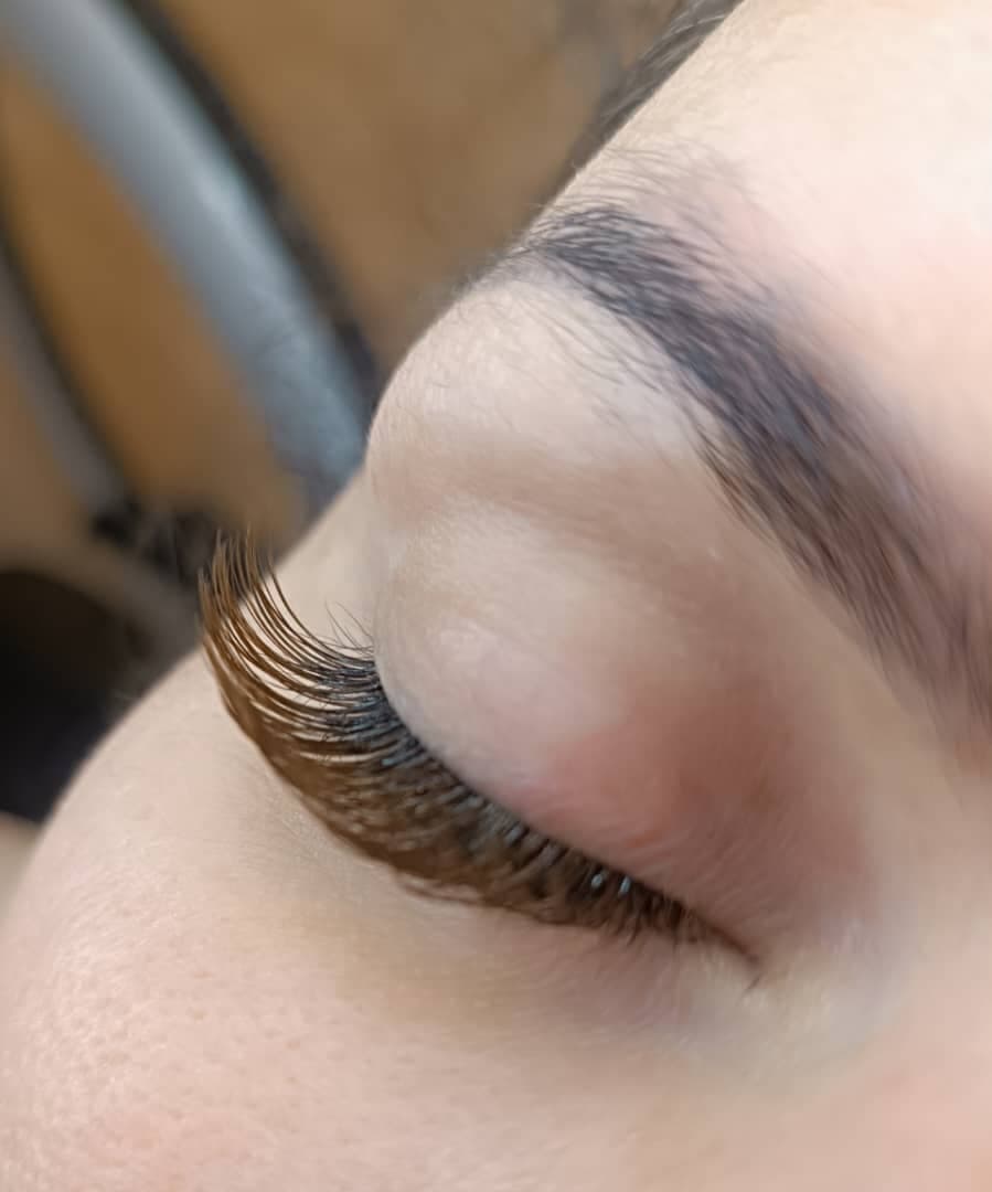 مرکز تخصصی اکستنشن مژه روژا در دکتر حسابی شاهین شهر