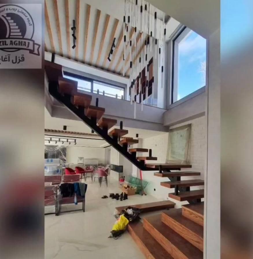 تولید و فروش پله آماده و نرده صنایع چوبی نورانی قزل آغاج در گیلان