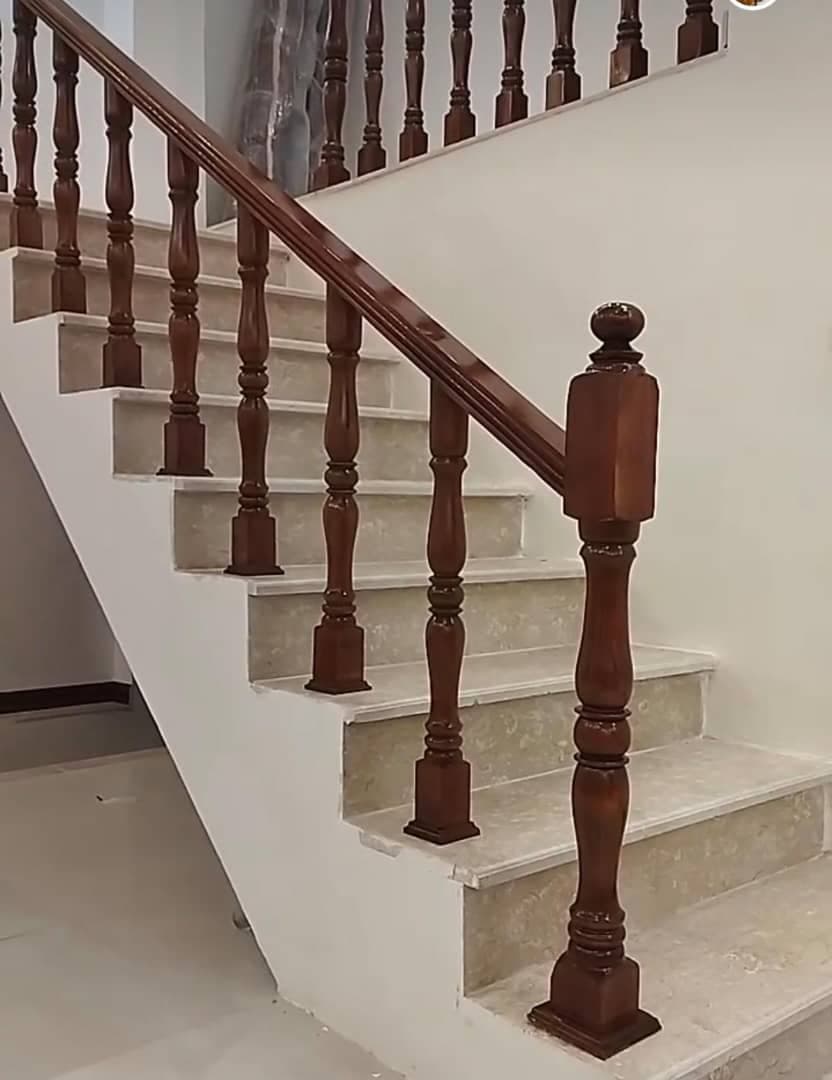 تولید و فروش پله آماده و نرده صنایع چوبی نورانی قزل آغاج در گیلان