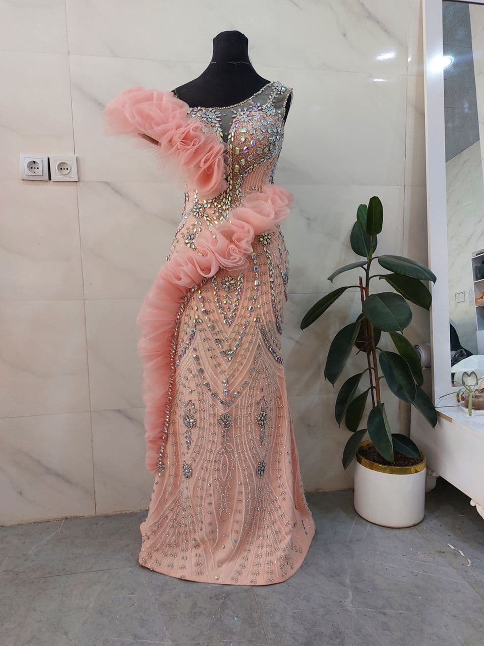 مزون طراحی و دوخت تخصصی vip لباس شب خدیجه رحیم پور در شوط