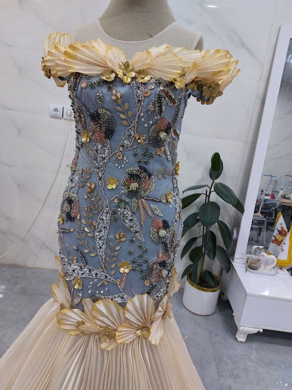 مزون طراحی و دوخت تخصصی vip لباس شب خدیجه رحیم پور در شوط