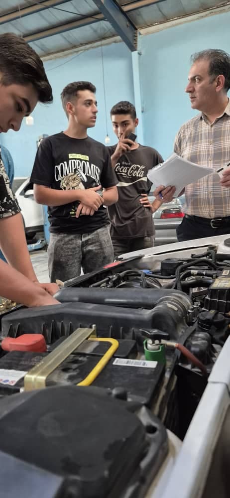 آموزش مکانیک برق خودرو کارآوران صنعت در اصفهان